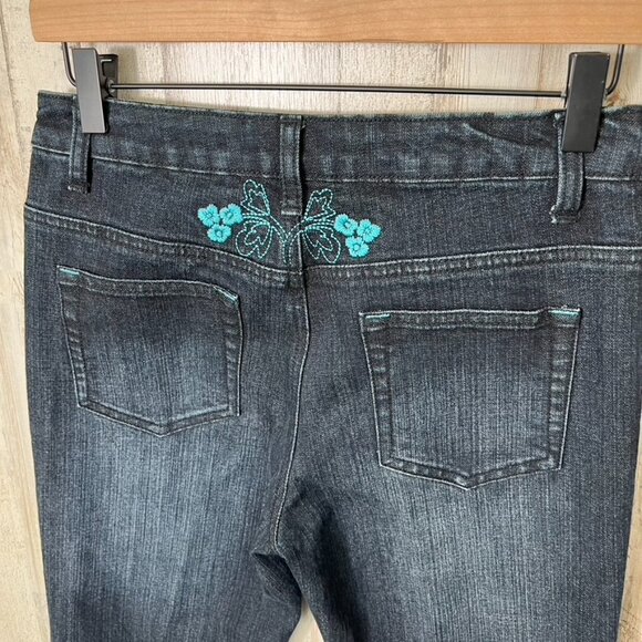 Vintage Y2K Dark Wash Denim Blue Floral Embroidered Capri Womens SIze 30 - Picture 3 of 7